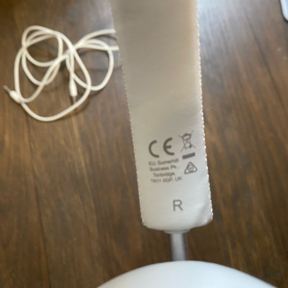 JAM Over-the-ear White Wireless Headphones Model HX-HP303 - Picture 2 of 4